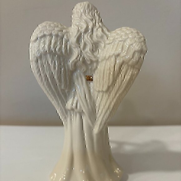 Lenox Angel Playing the Violin, Ivory Porcelain, 6" Tall, EUC, No Box - Picture 4 of 7